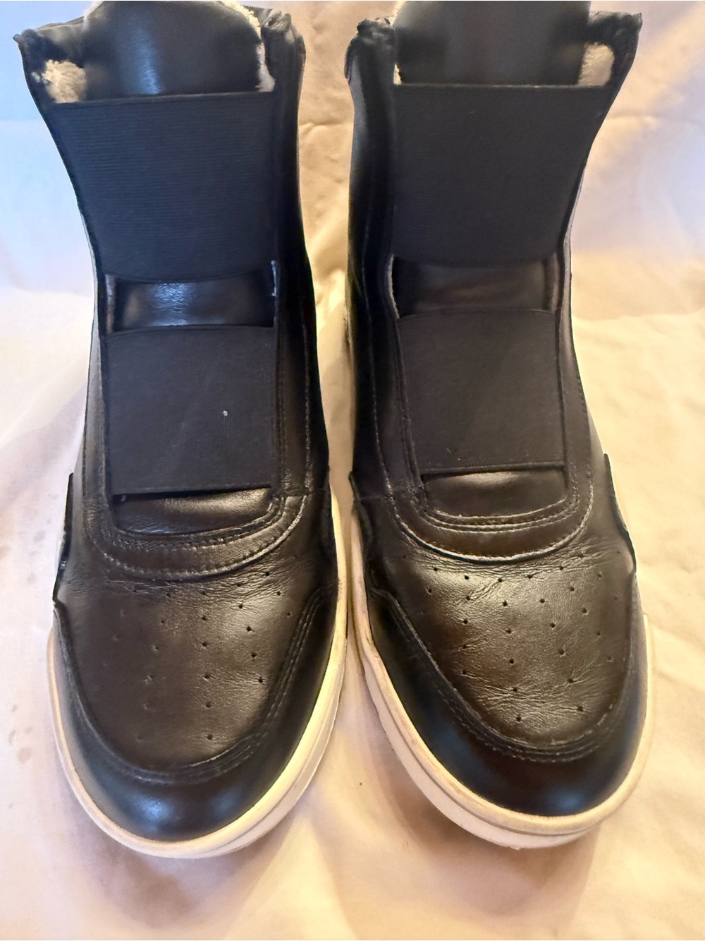 Isabel MARANT Black High-Top Leather Sneaker with White Sole